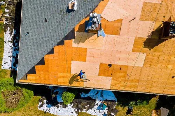 Quick and Reliable Roofing Contractor in Omaha